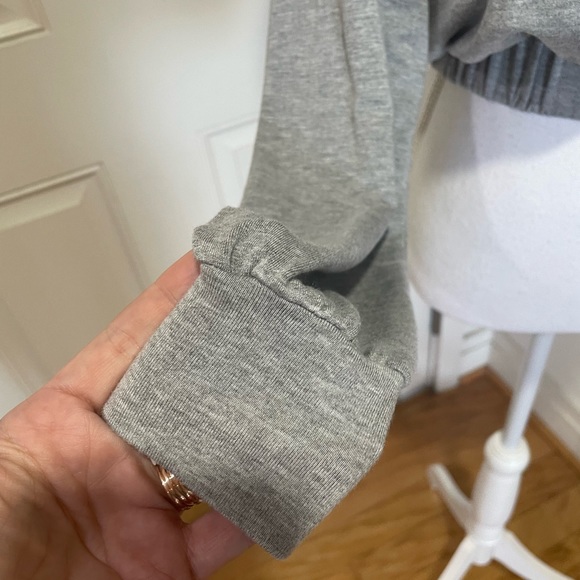 Commando Modern Lounge Crop - Picture 5 of 11